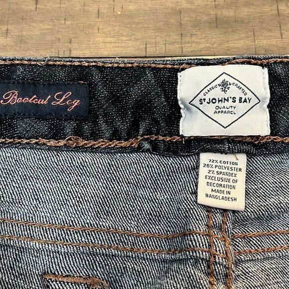 St. John’s bay boot cut jeans - Picture 3 of 6